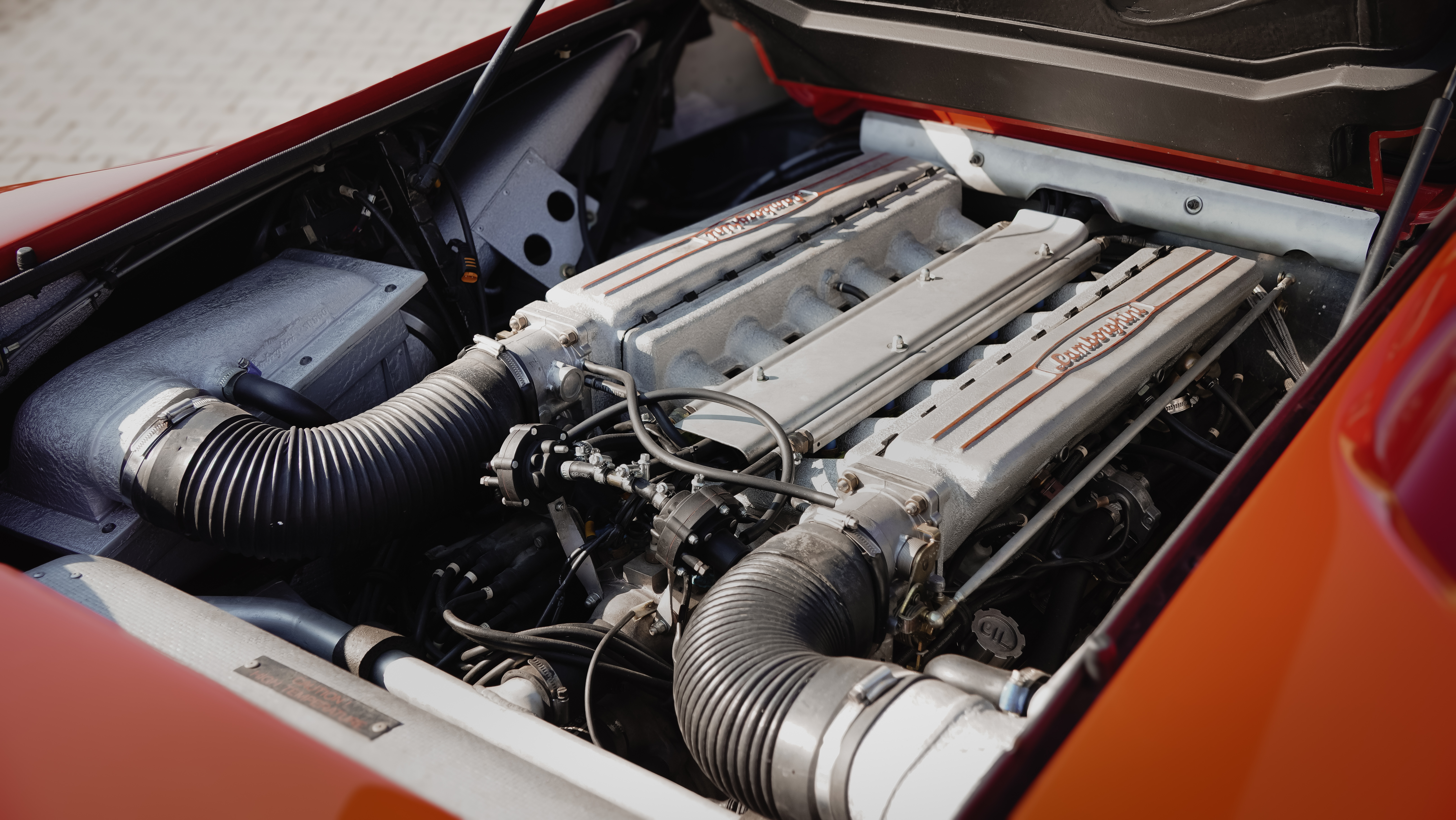 Lamborghini Diablo automotive photograph 11