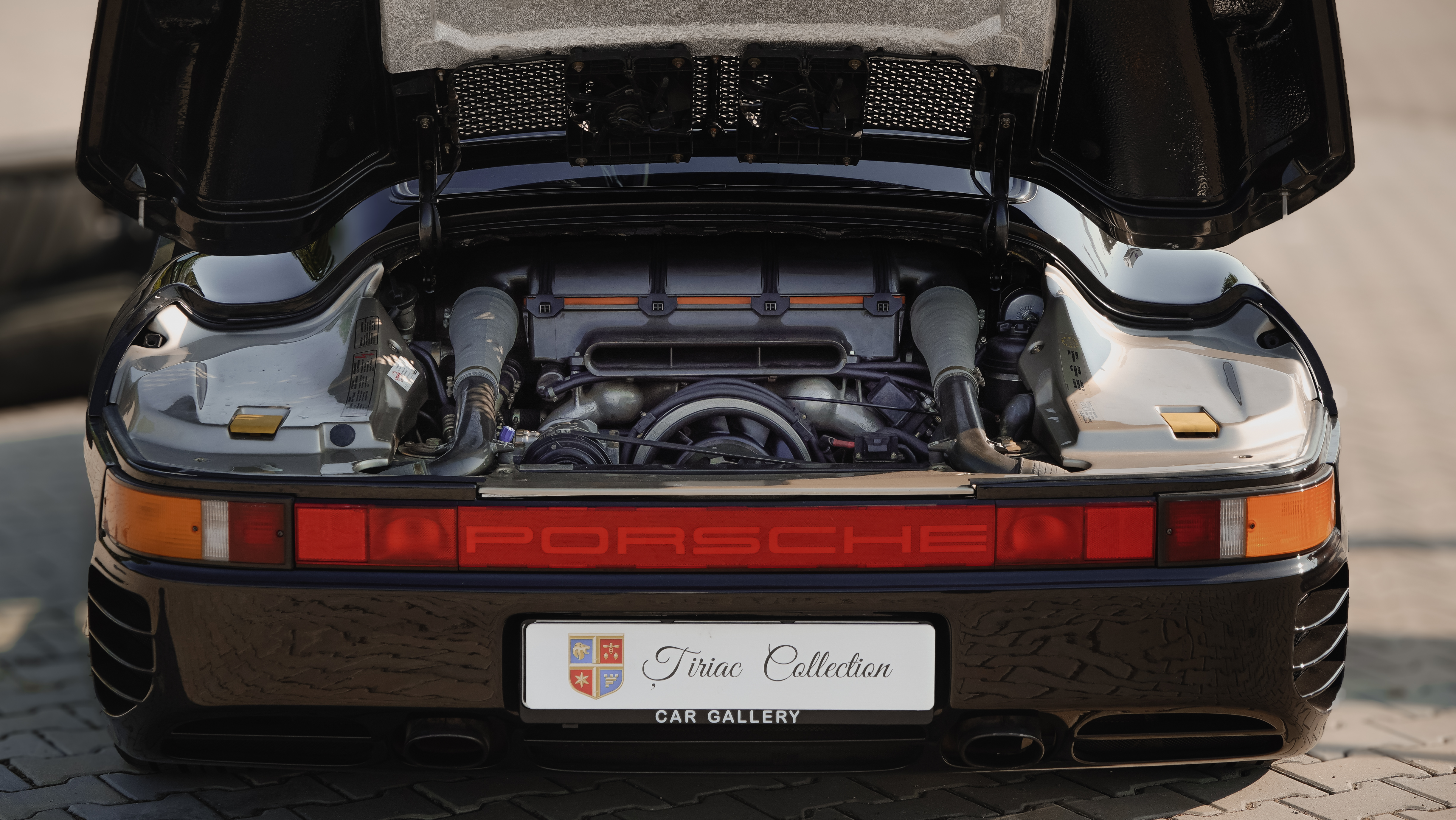 Porsche 959 automotive photograph 06